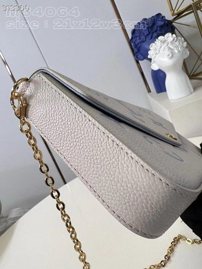 Classic Luxury Leather Shoulder Bag – Limited Edition