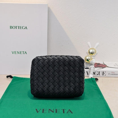 Modern Elegant Shoulder Bag