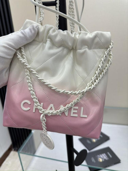 Classic Shoulder Bag