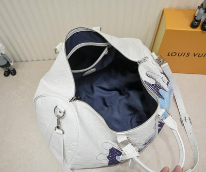 Stylish White Leather Travel Bag – Limited Edition