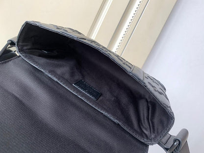 Modern Luxury Studded Leather Shoulder Bag – Special Edition