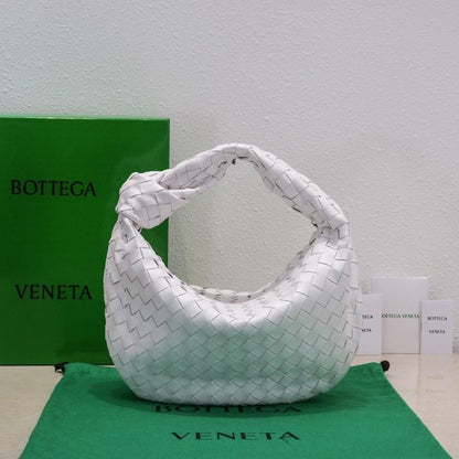 Classic Italian-Inspired Woven Lambskin Shoulder Bag
