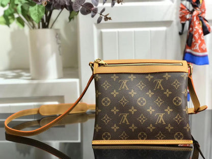 Shoulder Bag