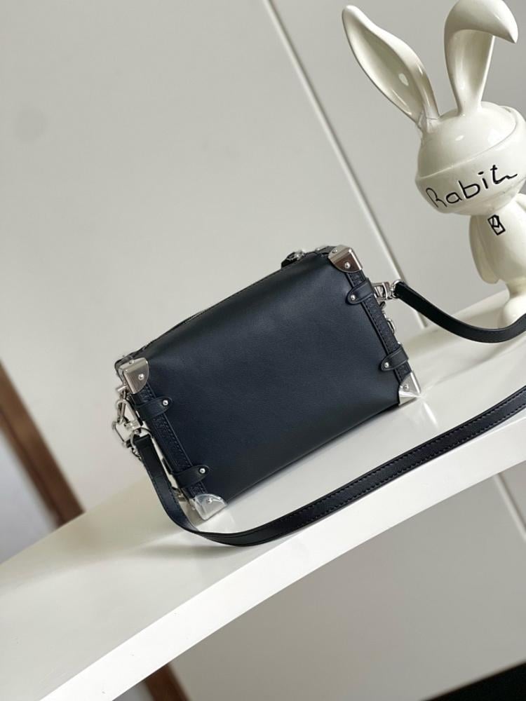 Luxury Silver Lambskin Crossbody Bag – Limited Edition