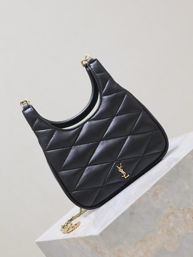 Stylish Lambskin Shoulder Bag – Limited Edition