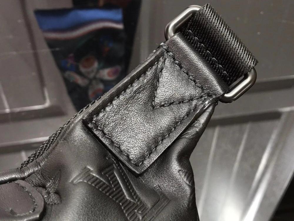 Elegant Crossbody Bag
