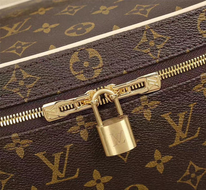 Stylish Refined Gold Monogram Leather Shoulder Bag