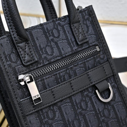Italian-Inspired Stylish Leather Shoulder Bag