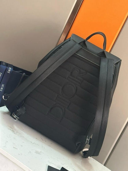 Saddle Crossbody Bag
