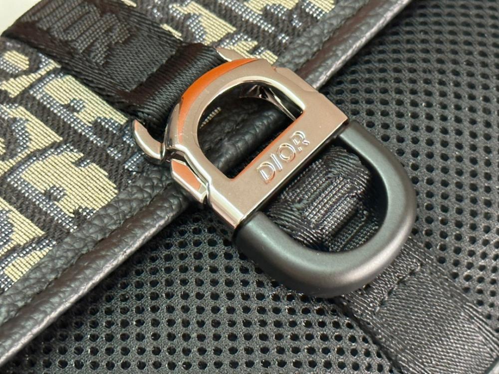 Stylish Black Printed Jacquard Crossbody Bag – Limited Edition