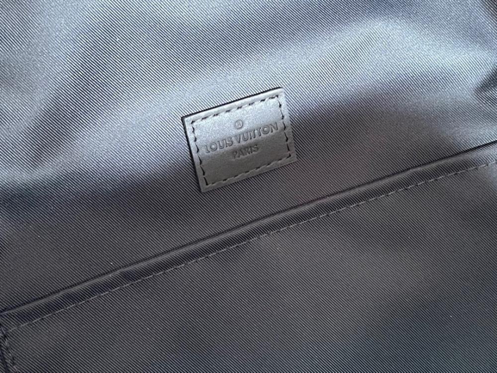 Modern Refined Calfskin Top Handle Bag