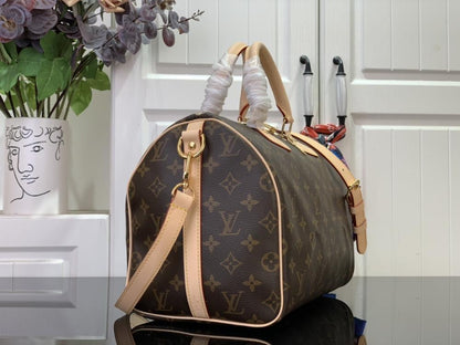 Classic Leather Shoulder Bag