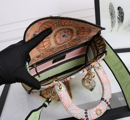 Modern Gold Embroidered Shoulder Bag – Limited Edition