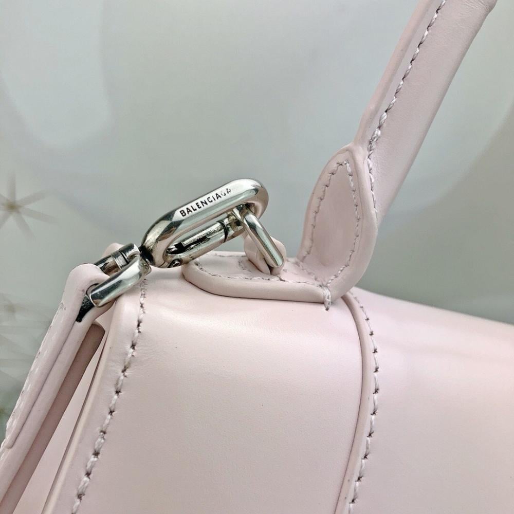Stylish Leather Top Handle Bag – Limited Edition