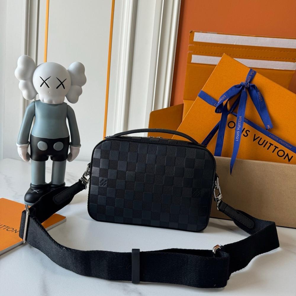 Modern Italian-Inspired Leather Shoulder Bag