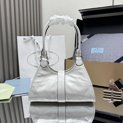 Elegant Shoulder Bag