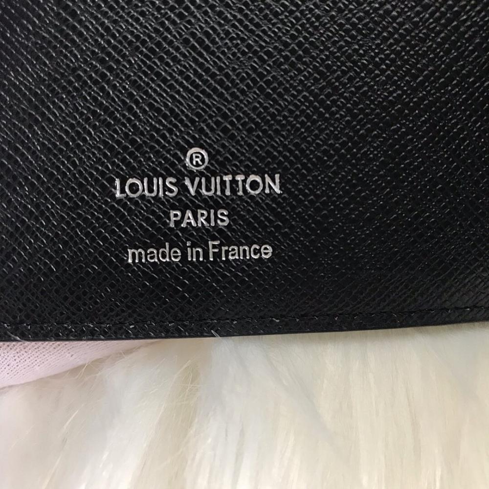Modern Luxury Silver Leather Wallet