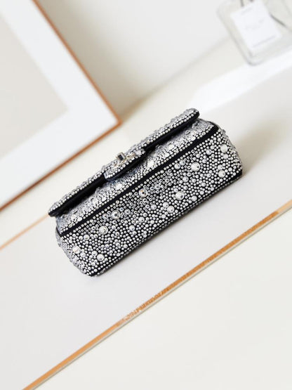 Modern Leather Shoulder Bag