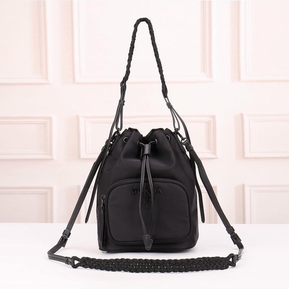 Italian-Inspired Stylish Woven Crossbody Bag