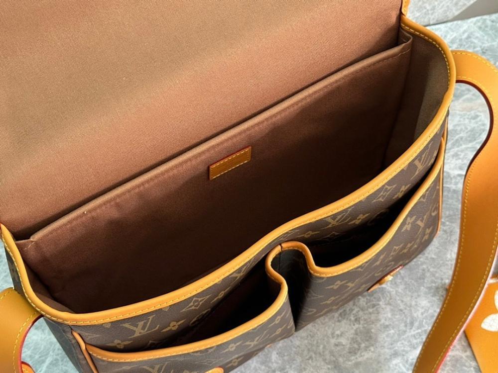 Alma Quilted Leather Shoulder Bag