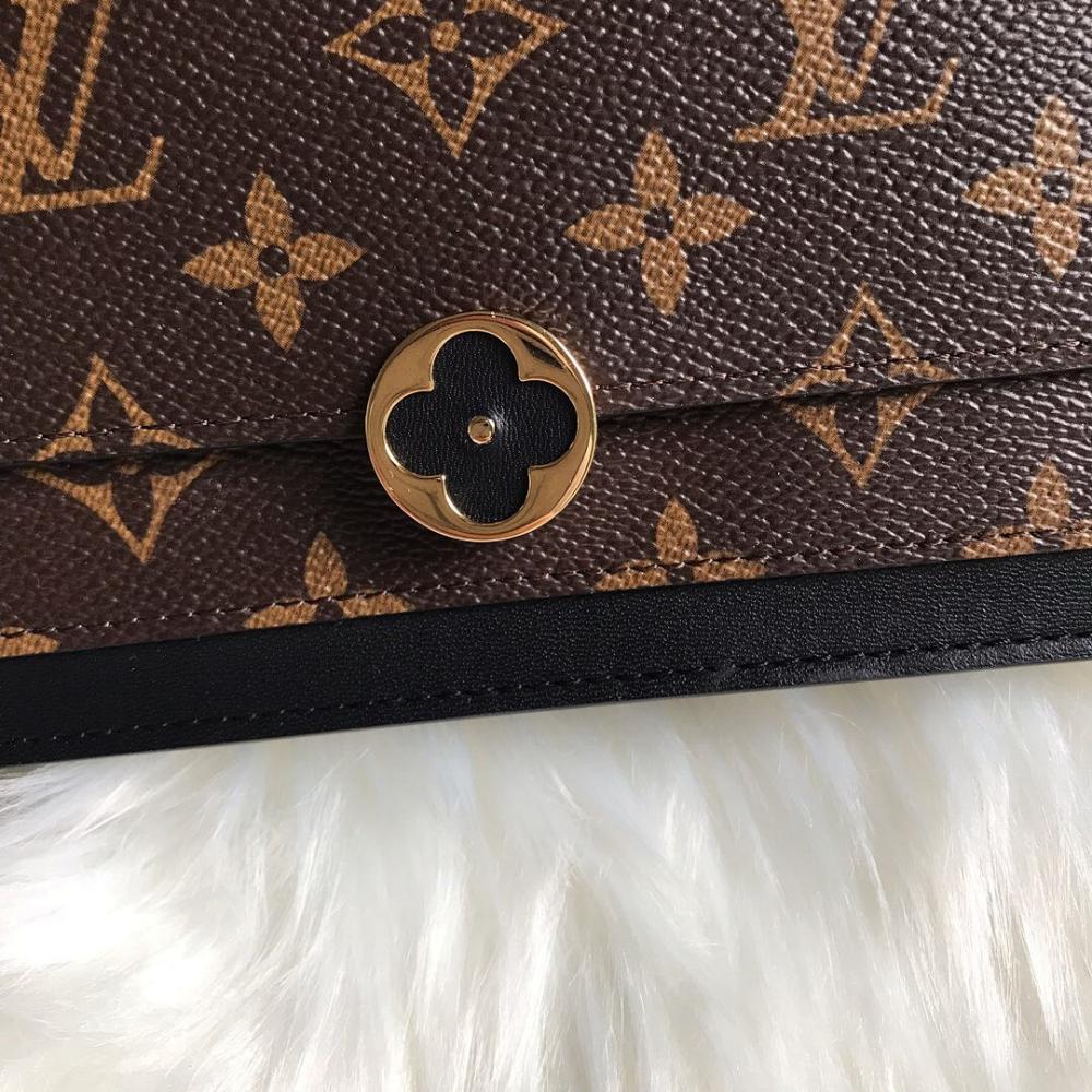 Italian-Inspired Luxury Leather Crossbody Bag