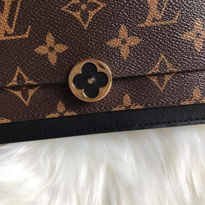 Italian-Inspired Luxury Leather Crossbody Bag