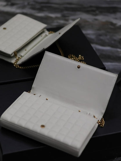 Modern Refined Lambskin Shoulder Bag