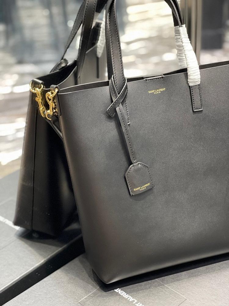 Elegant Shoulder Bag – Limited Edition