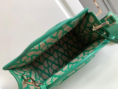 Stylish Refined Printed Canvas Shoulder Bag