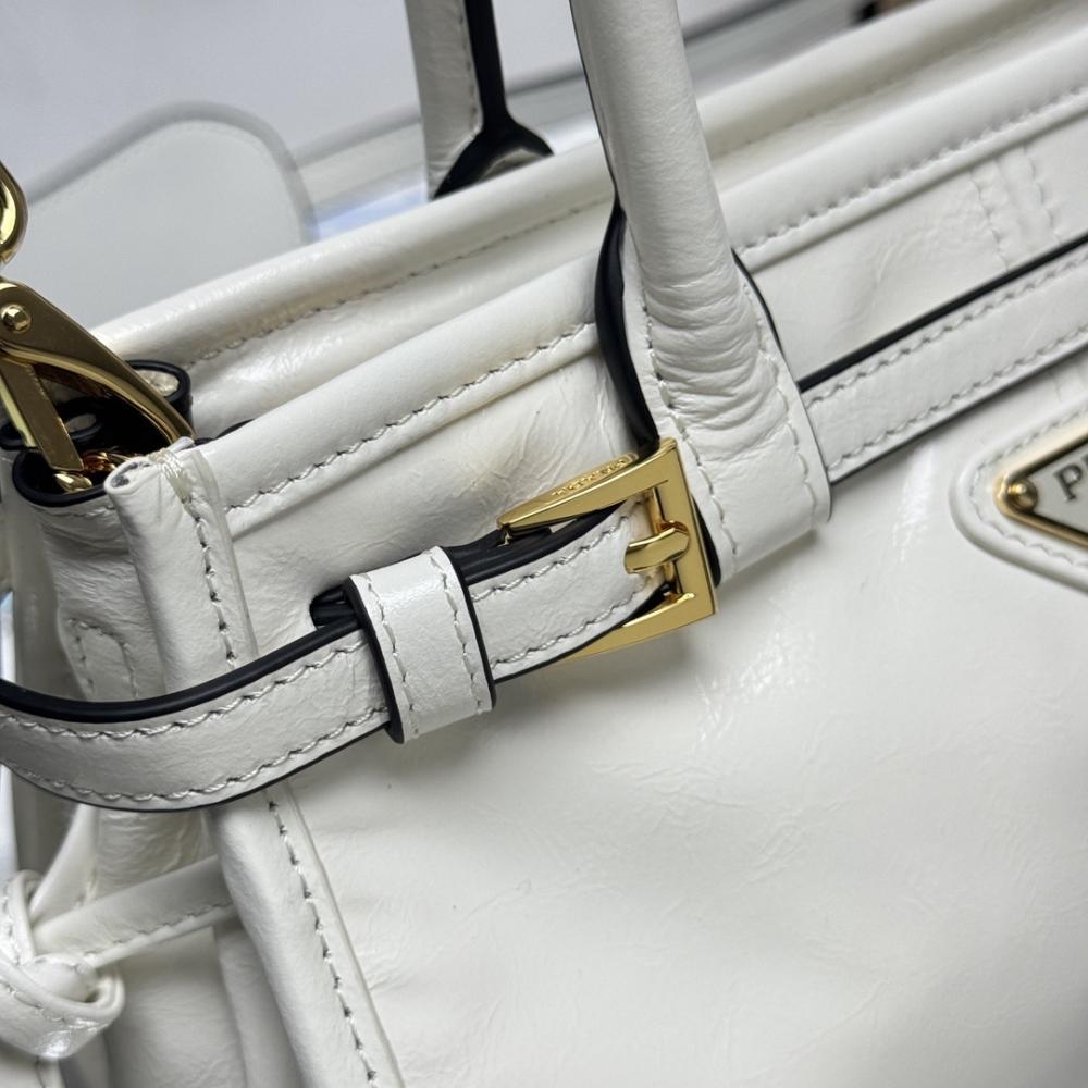 Classic Crossbody Bag