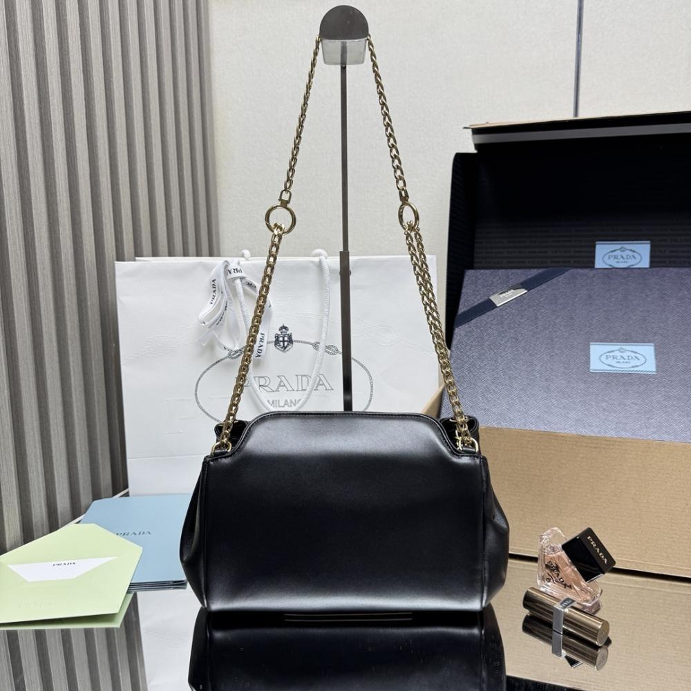 Classic Leather Shoulder Bag