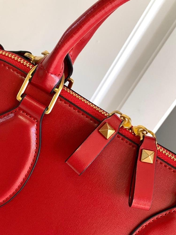 Stylish Premium Studded Crossbody Bag