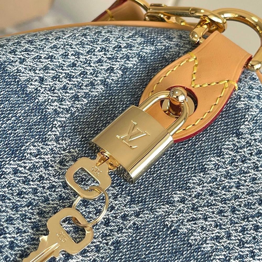 Italian-Inspired Elegant Leather Shoulder Bag