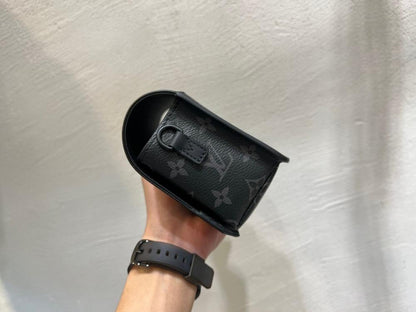 Modern Italian-Inspired Leather Shoulder Bag