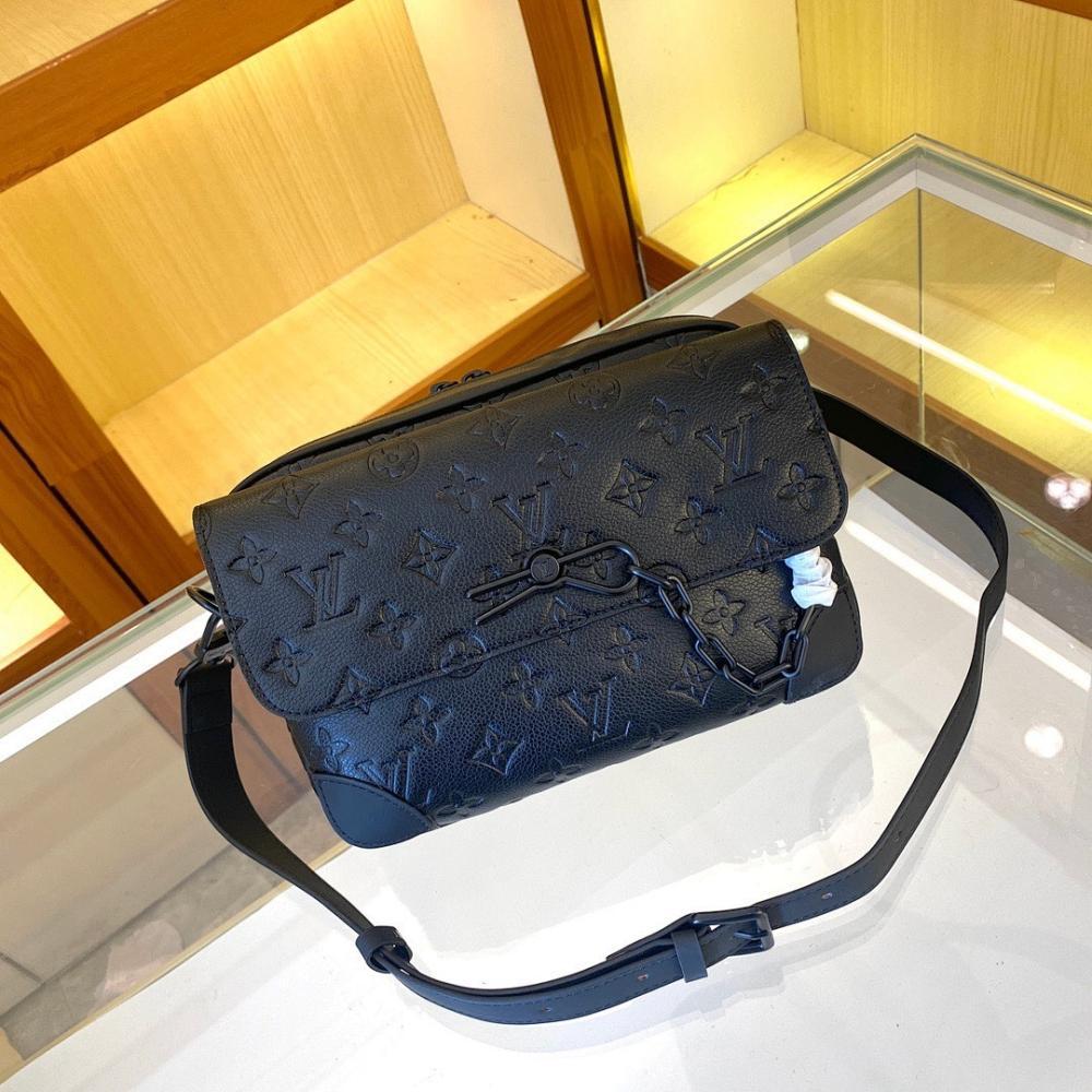 Stylish Leather Shoulder Bag – Special Edition