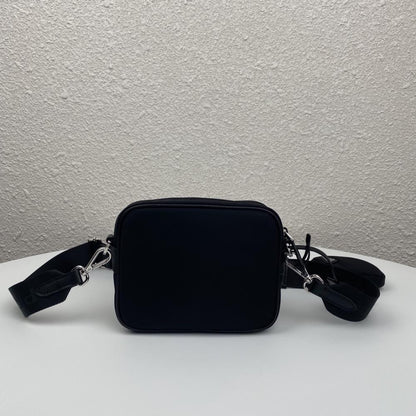 Classic Shoulder Bag