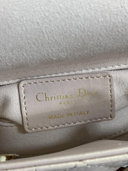 Classic Leather Shoulder Bag