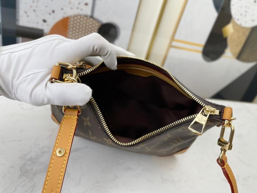 Modern Leather Crossbody Bag – Limited Edition