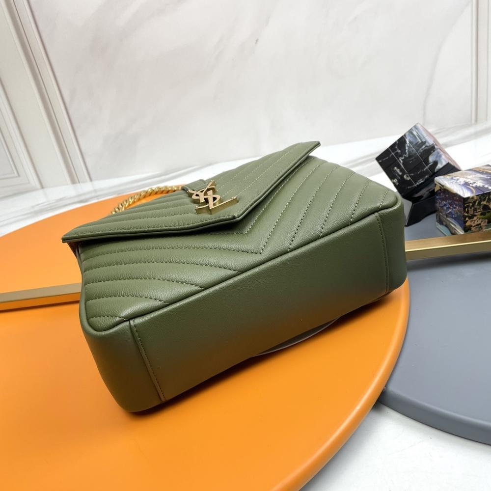 Classic Shoulder Bag
