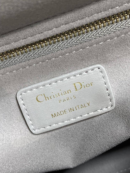 Classic Leather Shoulder Bag