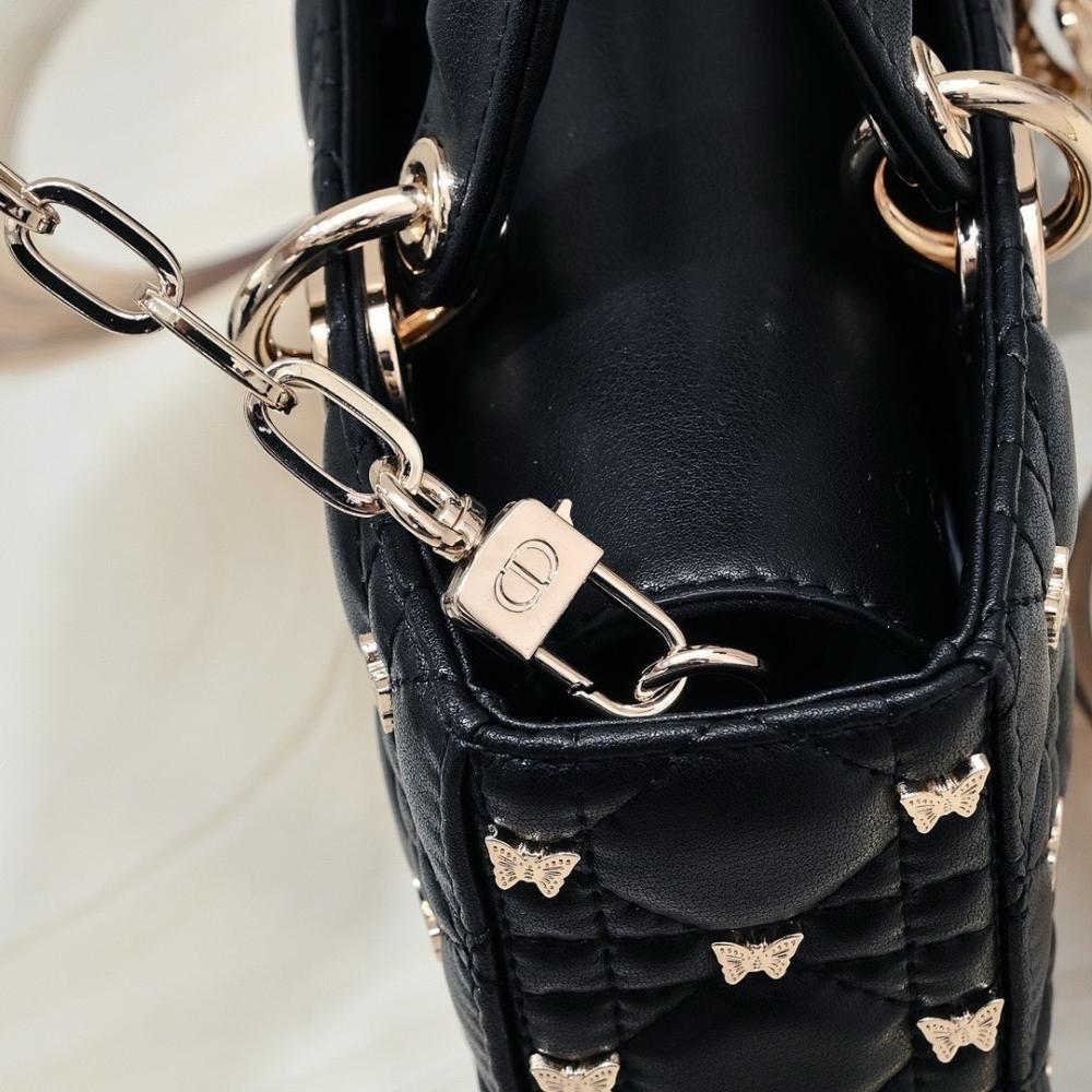 Modern Elegant Shoulder Bag