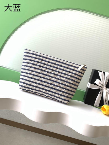 Straw Wallet