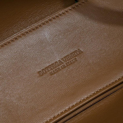 Alma Tote Bag