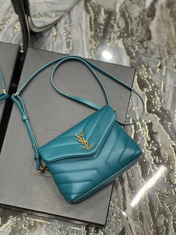 Stylish Calfskin Crossbody Bag – Limited Edition