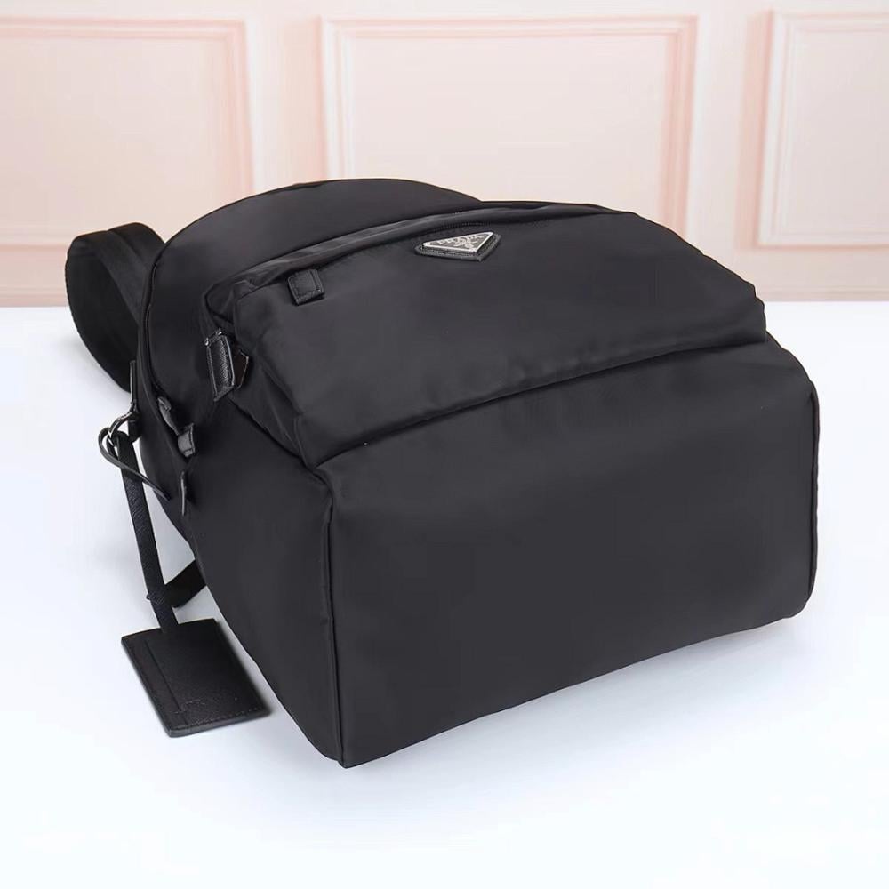 Modern Luxury Shoulder Bag