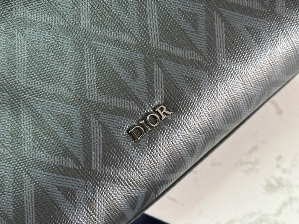Elegant Leather Top Handle Bag – Special Edition
