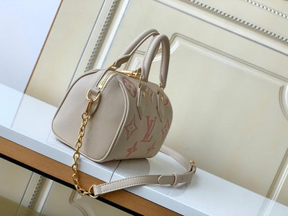 Modern Elegant Leather Shoulder Bag