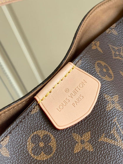 Classic Italian-Inspired Canvas Bag