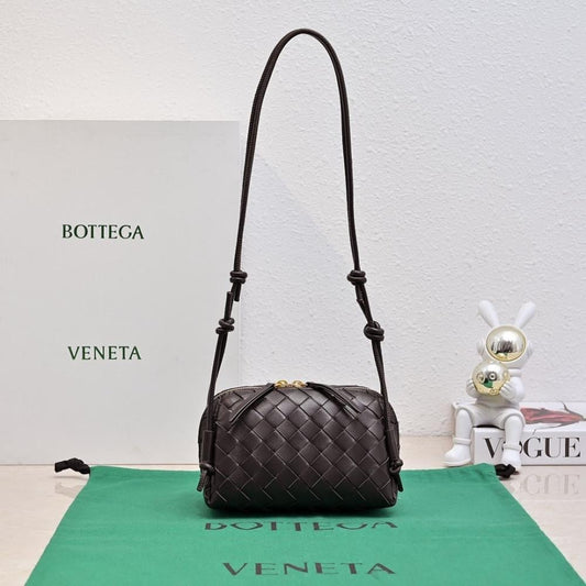 Classic Leather Shoulder Bag – Special Edition
