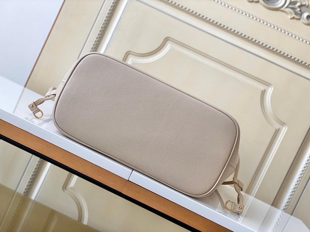Stylish Leather Crossbody Bag – Limited Edition